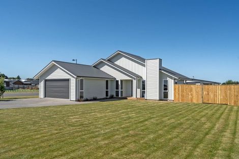 Photo of property in 7 Fantail Avenue, Carterton, 5713