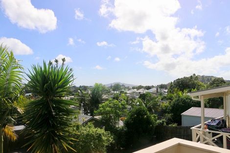 Photo of property in 96 Calliope Road, Stanley Point, Auckland, 0624