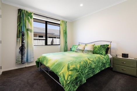 Photo of property in 10 Sophora Place, Papamoa Beach, Papamoa, 3118