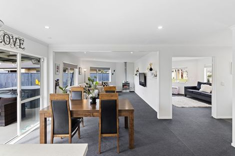 Photo of property in 4 Vermont Court, Huntington, Hamilton, 3210