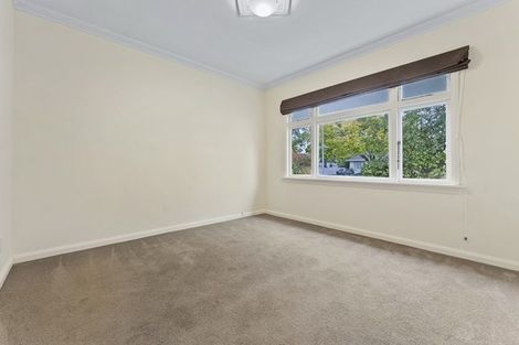 Photo of property in 32 Karina Terrace, Roslyn, Palmerston North, 4414