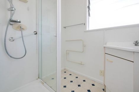 Photo of property in 4/608 Heretaunga Street East, Parkvale, Hastings, 4122