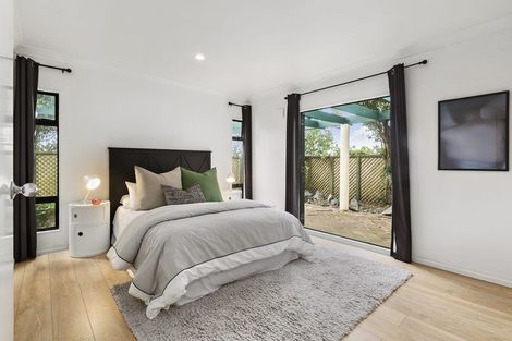 Photo of property in 3 Birkhall Grove, Strathmore Park, Wellington, 6022