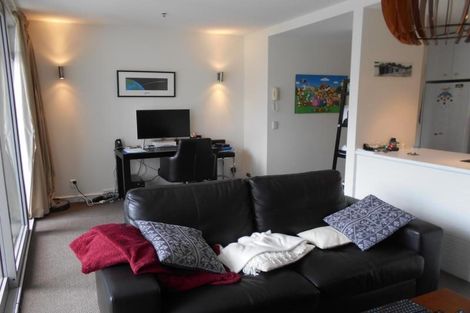 Photo of property in Montreaux Apartments, 5k/164 The Terrace, Wellington Central, Wellington, 6011