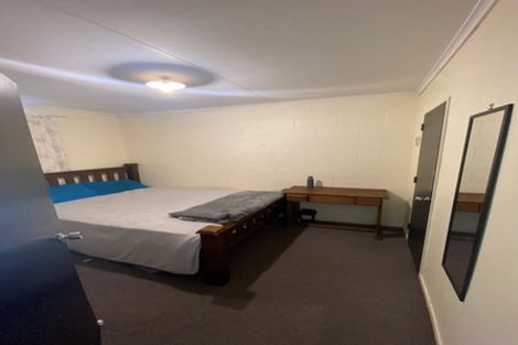 Photo of property in 1b Hereford Street, West End, Palmerston North, 4410