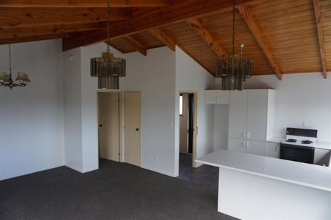 Photo of property in 4/3 Henry Street, Avondale, Auckland, 1026