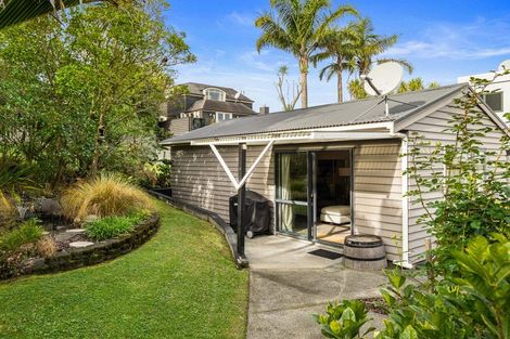 Photo of property in 2/531 Beach Road, Murrays Bay, Auckland, 0630