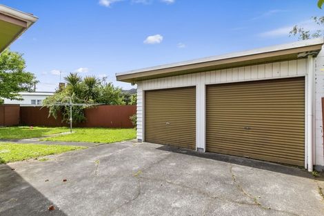 Photo of property in 81 Cambridge Terrace, Waterloo, Lower Hutt, 5011