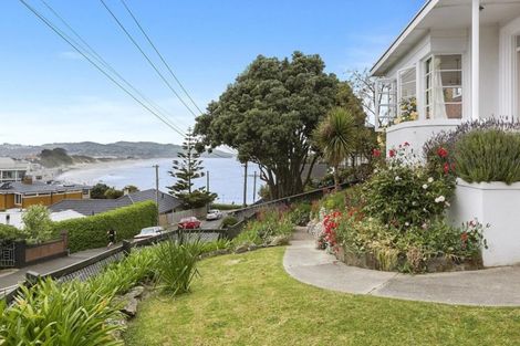 Photo of property in 19 Cliffs Road, Saint Clair, Dunedin, 9012