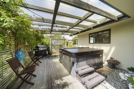 Photo of property in 26 Washington Parade, Milson, Palmerston North, 4414