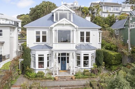 Photo of property in 129 Upland Road, Kelburn, Wellington, 6012