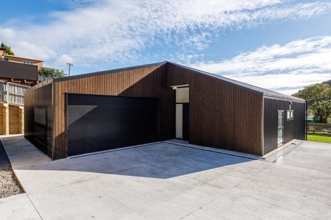 Photo of property in 12b Russell Street, Picton, 7220