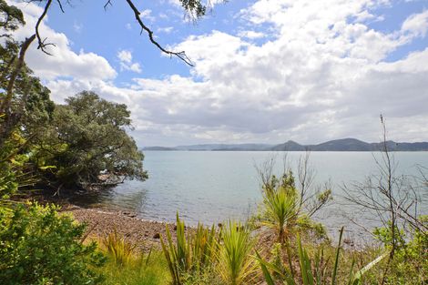 Photo of property in 46 Reotahi Road, Whangarei Heads, Whangarei, 0174