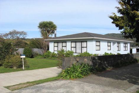 Photo of property in 1 Wise Street, Wainuiomata, Lower Hutt, 5014