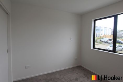 Photo of property in 9b Putiputi Way, Papakura, 2110