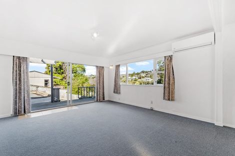 Photo of property in 56 D'oyly Drive, Stanmore Bay, Whangaparaoa, 0932