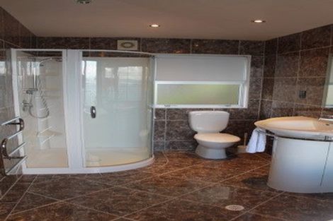 Photo of property in 20 Thane Road, Roseneath, Wellington, 6011