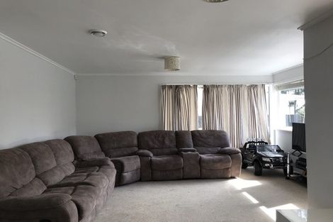 Photo of property in 40 Cosgrave Road, Papakura, 2110