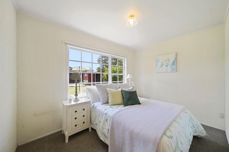 Photo of property in 2/52 Galsworthy Place, Bucklands Beach, Auckland, 2014