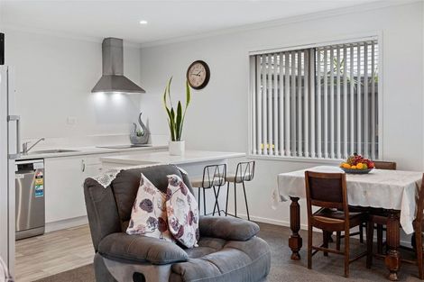 Photo of property in 12 Crest Way, Papamoa, 3118