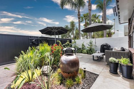 Photo of property in 2a Empire Road, Orewa, 0931