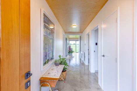 Photo of property in 83 Marumaru Street, Marton, 4710