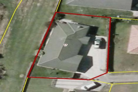 Photo of property in 17 Glenveagh Park Drive, Weymouth, Auckland, 2103