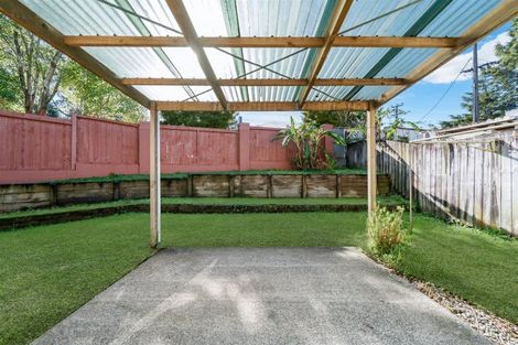 Photo of property in 1/322 West Coast Road, Glen Eden, Auckland, 0602
