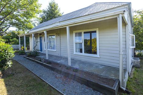 Photo of property in 209 Talbot Street, Geraldine, 7930