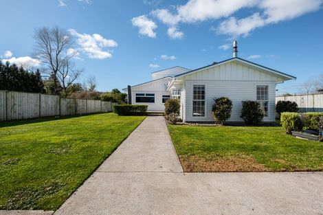 Photo of property in 501 Richmond Road, Lepperton, New Plymouth, 4373