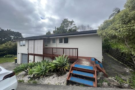 Photo of property in 11 Holt Avenue, Torbay, Auckland, 0630