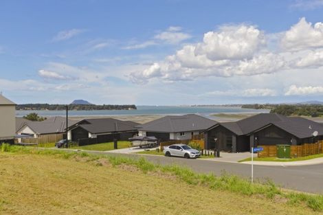 Photo of property in 56 Bert Wall Drive, Omokoroa, 3114