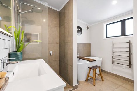 Photo of property in 112a Chartwell Avenue, Whangamata, 3620