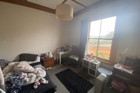 Photo of property in 17 Birdwood Avenue, Moturoa, New Plymouth, 4310