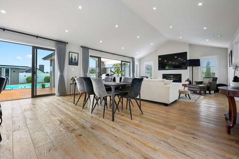 Photo of property in 5 Moemoea Place, Cambridge, 3434