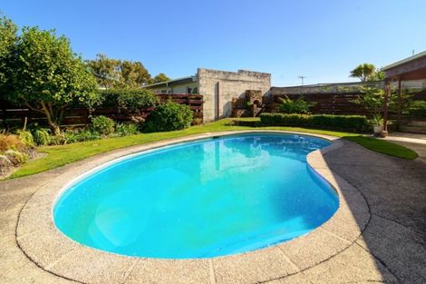 Photo of property in 4 Kamahi Place, Pukehangi, Rotorua, 3015