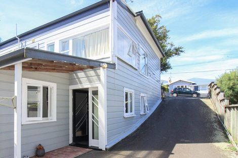 Photo of property in 18 Tamar Street, Island Bay, Wellington, 6023