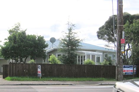 Photo of property in 481 West Coast Road, Glen Eden, Auckland, 0602