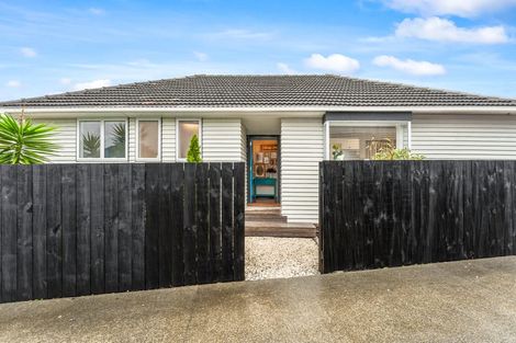 Photo of property in 921 Whangaparaoa Road, Manly, Whangaparaoa, 0930