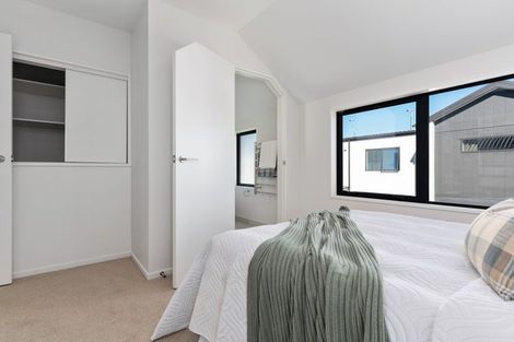 Photo of property in 5/6 Gilberthorpes Road, Islington, Christchurch, 8042