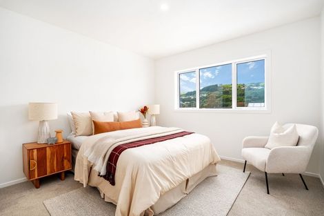 Photo of property in 83d Oxford Street, Tawa, Wellington, 5028