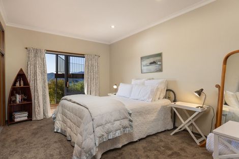 Photo of property in 21 Marina View, Waikawa, Picton, 7281