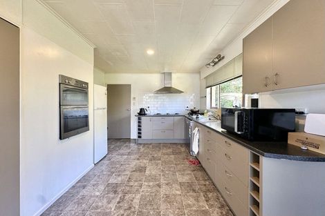 Photo of property in 5 Alleyne Court, Brown Owl, Upper Hutt, 5018