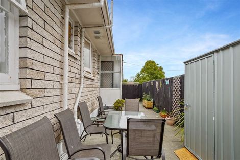 Photo of property in 2/36a Lincoln Road, Henderson, Auckland, 0610