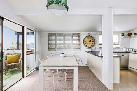 Photo of property in 2/205 Knight Street, Hastings, 4122