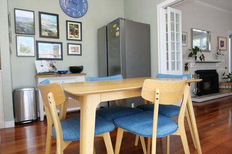 Photo of property in 213 Te Moana Road, Waikanae, 5036