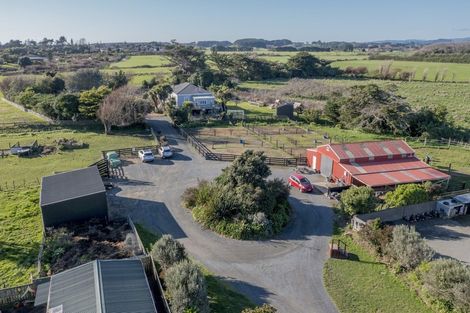 Photo of property in 98 Rangiuru Road, Otaki Beach, Otaki, 5512