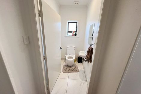 Photo of property in 93a Litten Road, Cockle Bay, Auckland, 2014