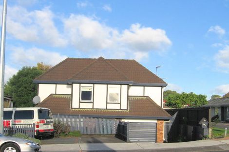 Photo of property in 2/221 Shirley Road, Papatoetoe, Auckland, 2025