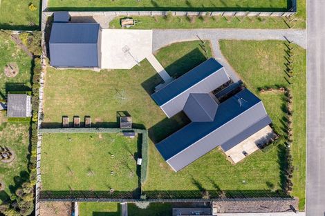 Photo of property in 1 Remutaka Lane, Carterton, 5713